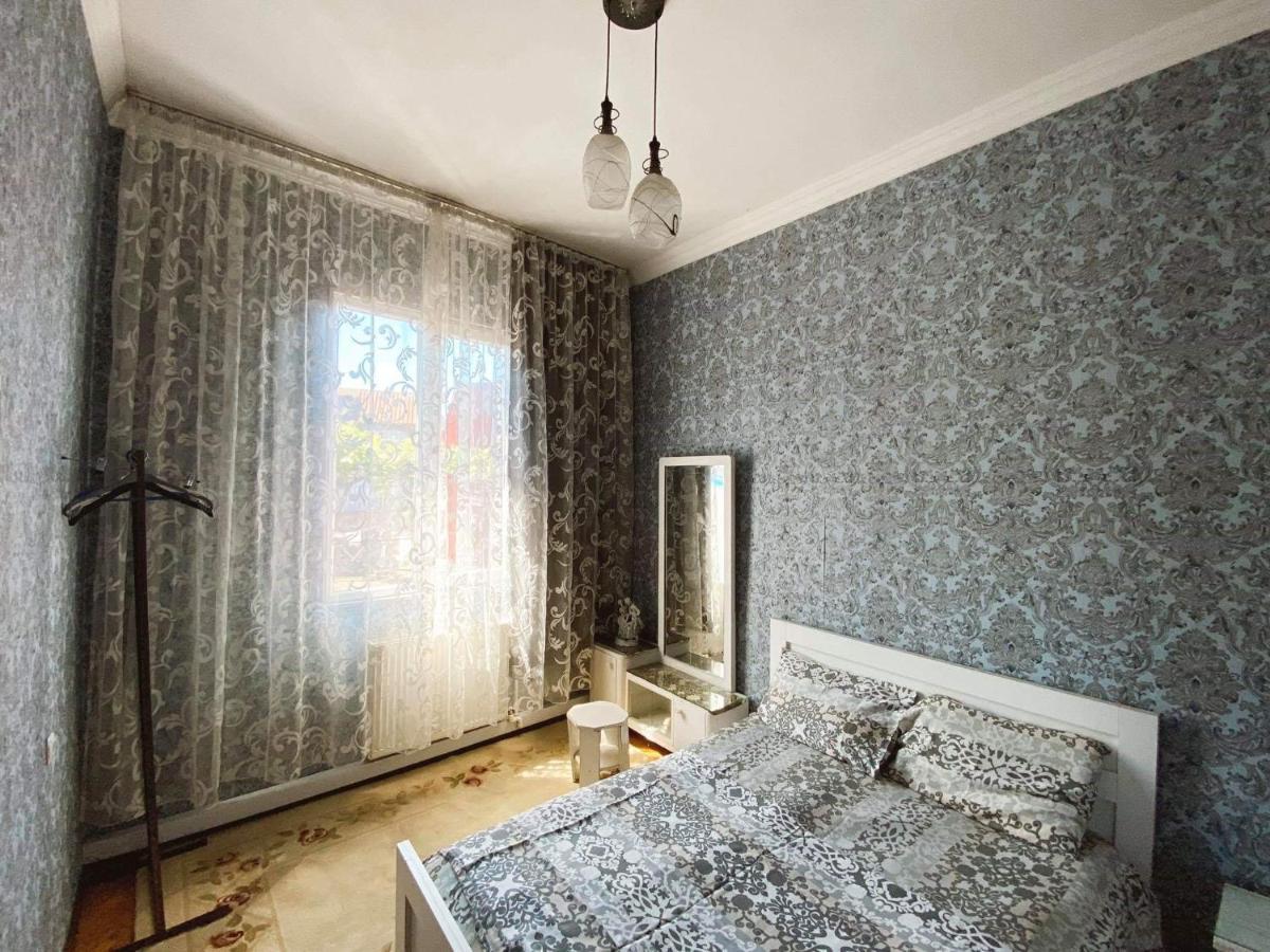Eka Guest House Batumi Exterior photo